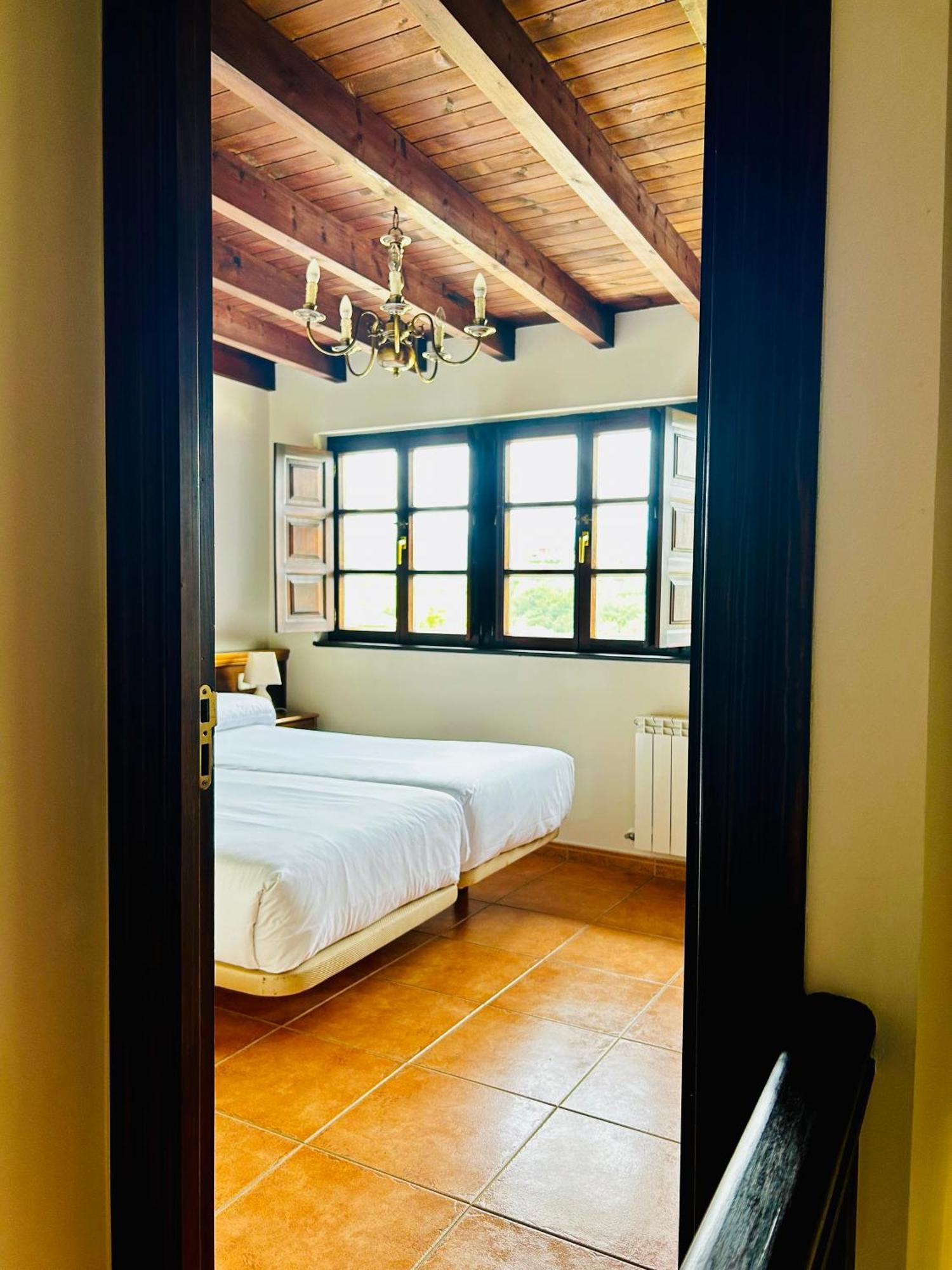 Ferienwohnung Casa La Maestra Les Arriondes Exterior foto