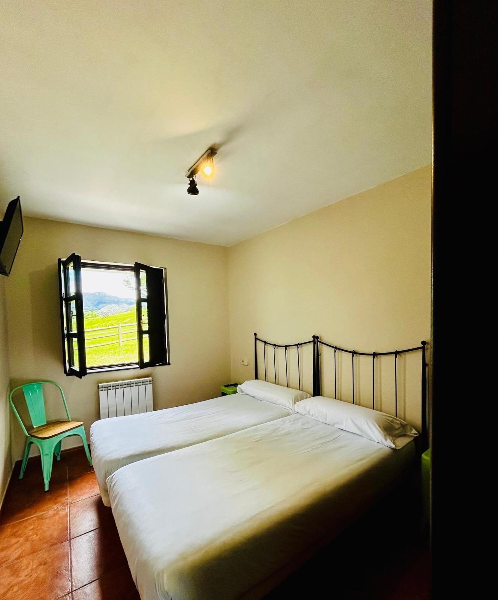 Ferienwohnung Casa La Maestra Les Arriondes Exterior foto