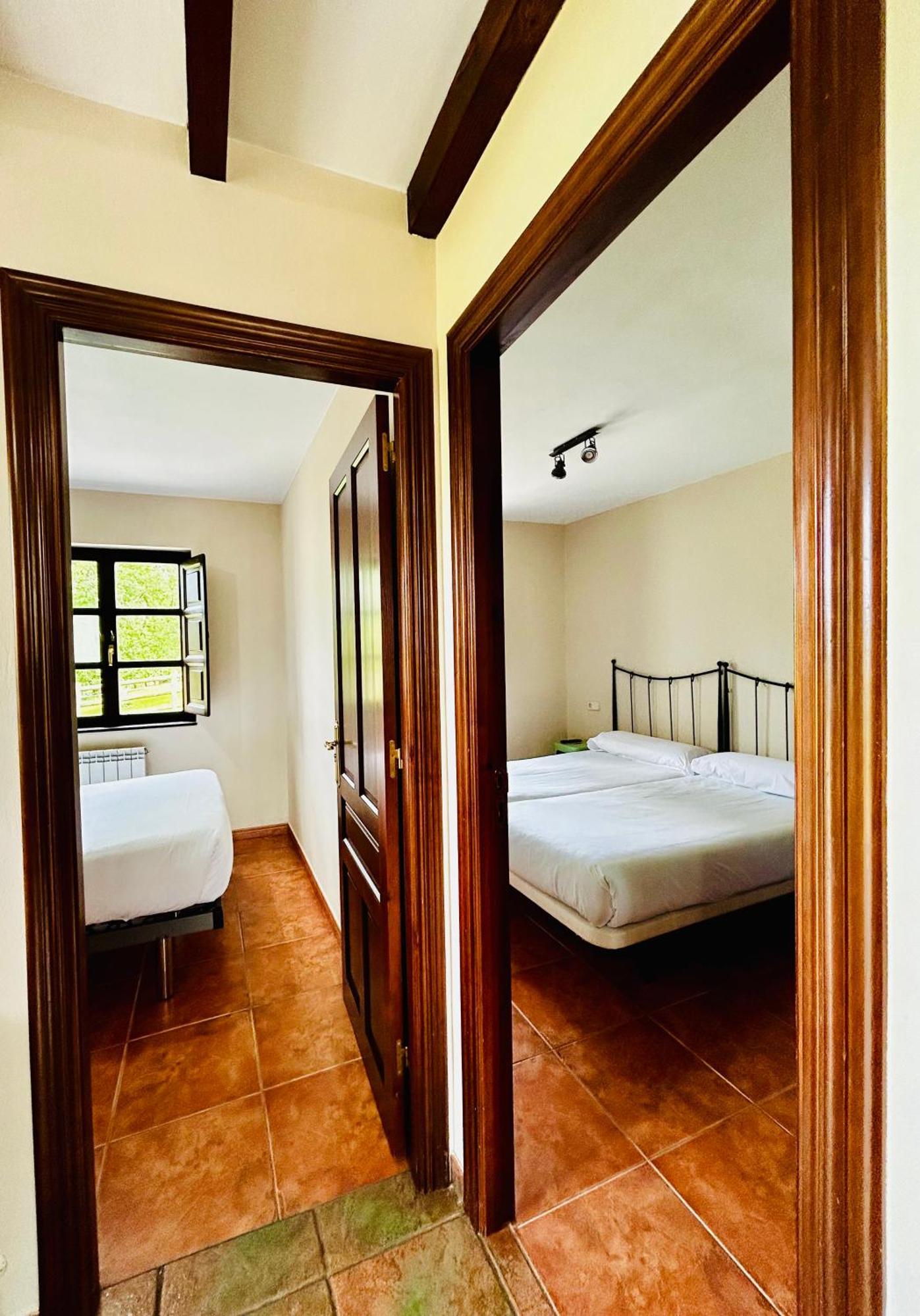 Ferienwohnung Casa La Maestra Les Arriondes Exterior foto